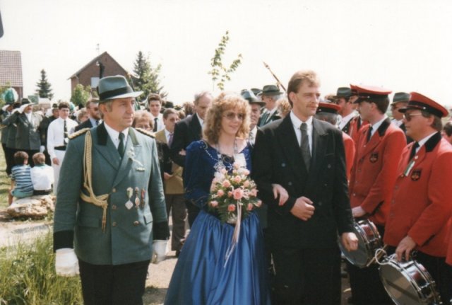 1993 Vorbeimarsch beim Festzug